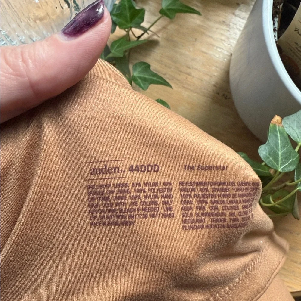Auden stylish tan